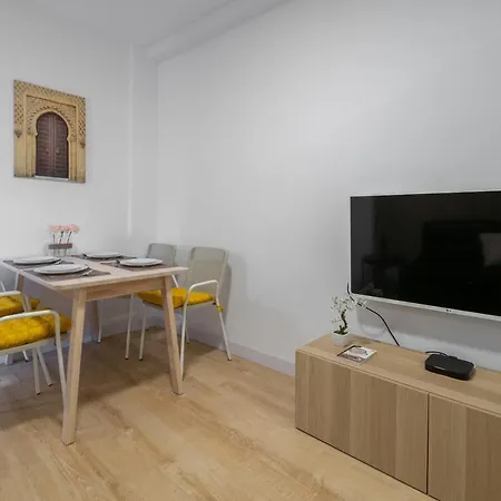 Self Check-In! Apartment In The Heart Of Malaga! Zewnętrze zdjęcie